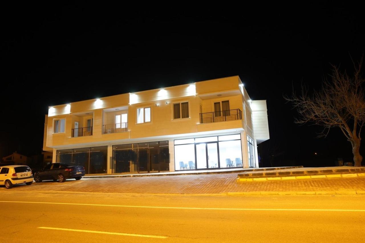 White House Cappadocia Aparthotel Nevşehir Bagian luar foto