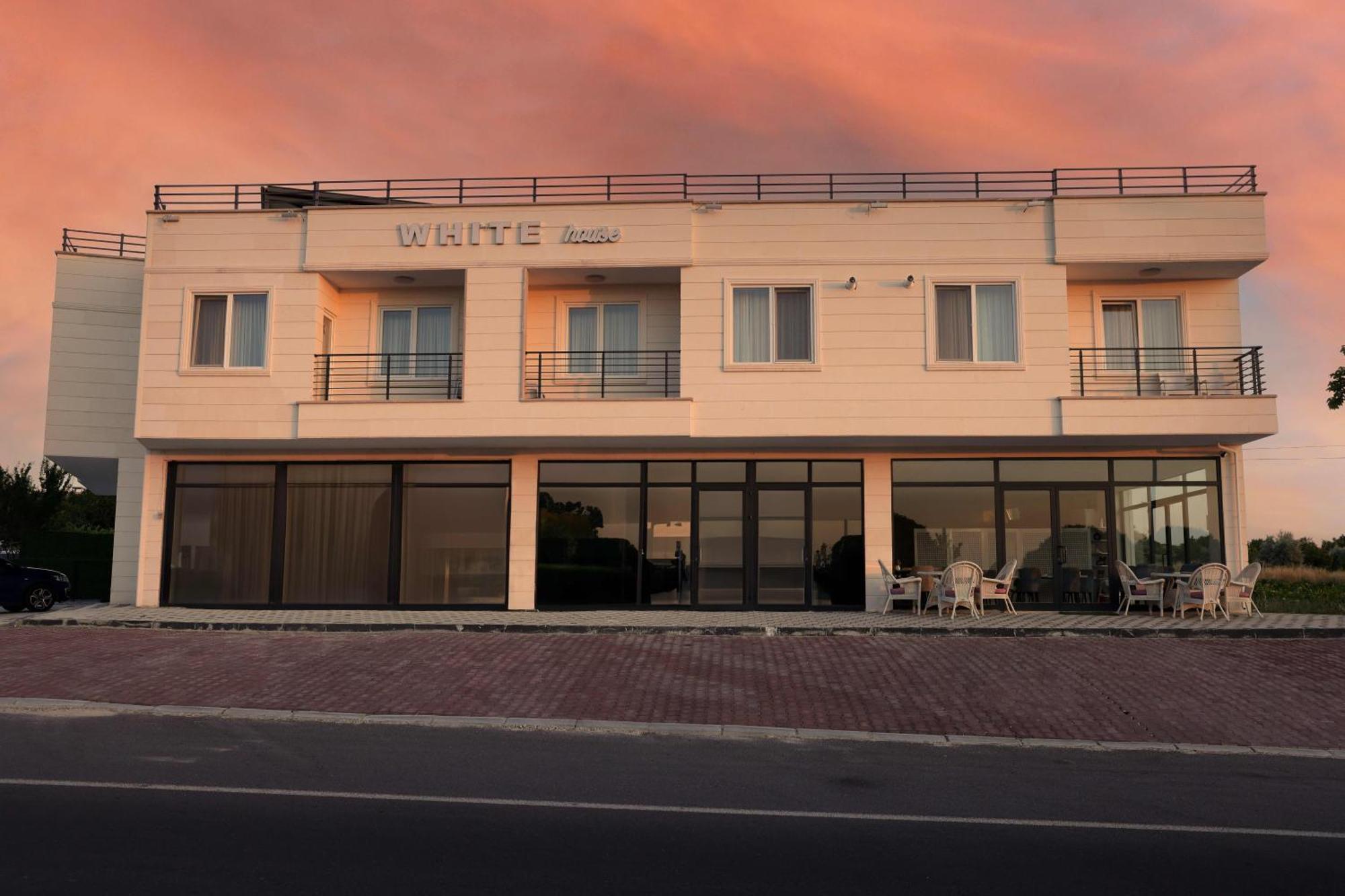 White House Cappadocia Aparthotel Nevşehir Bagian luar foto