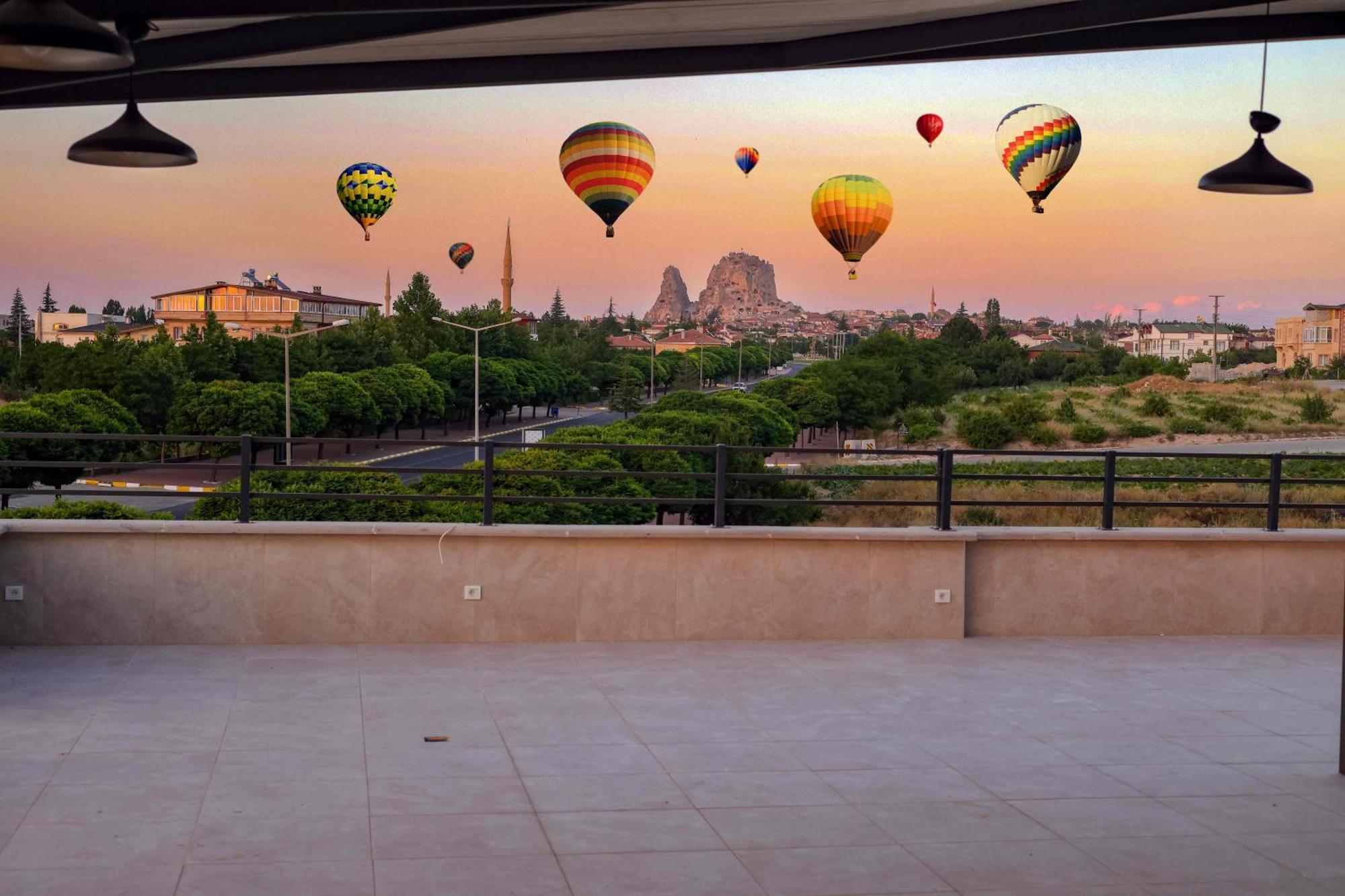White House Cappadocia Aparthotel Nevşehir Bagian luar foto