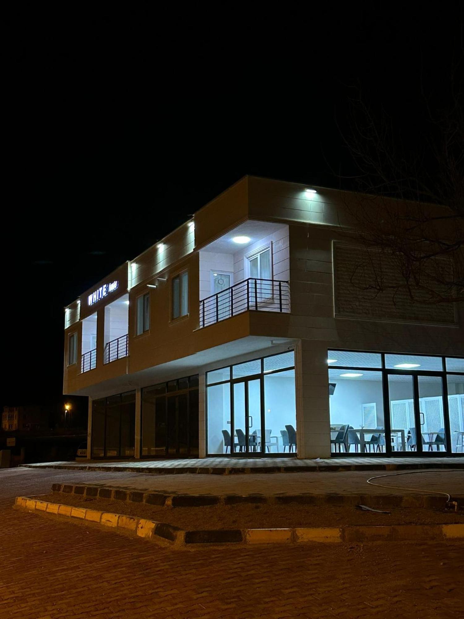 White House Cappadocia Aparthotel Nevşehir Bagian luar foto